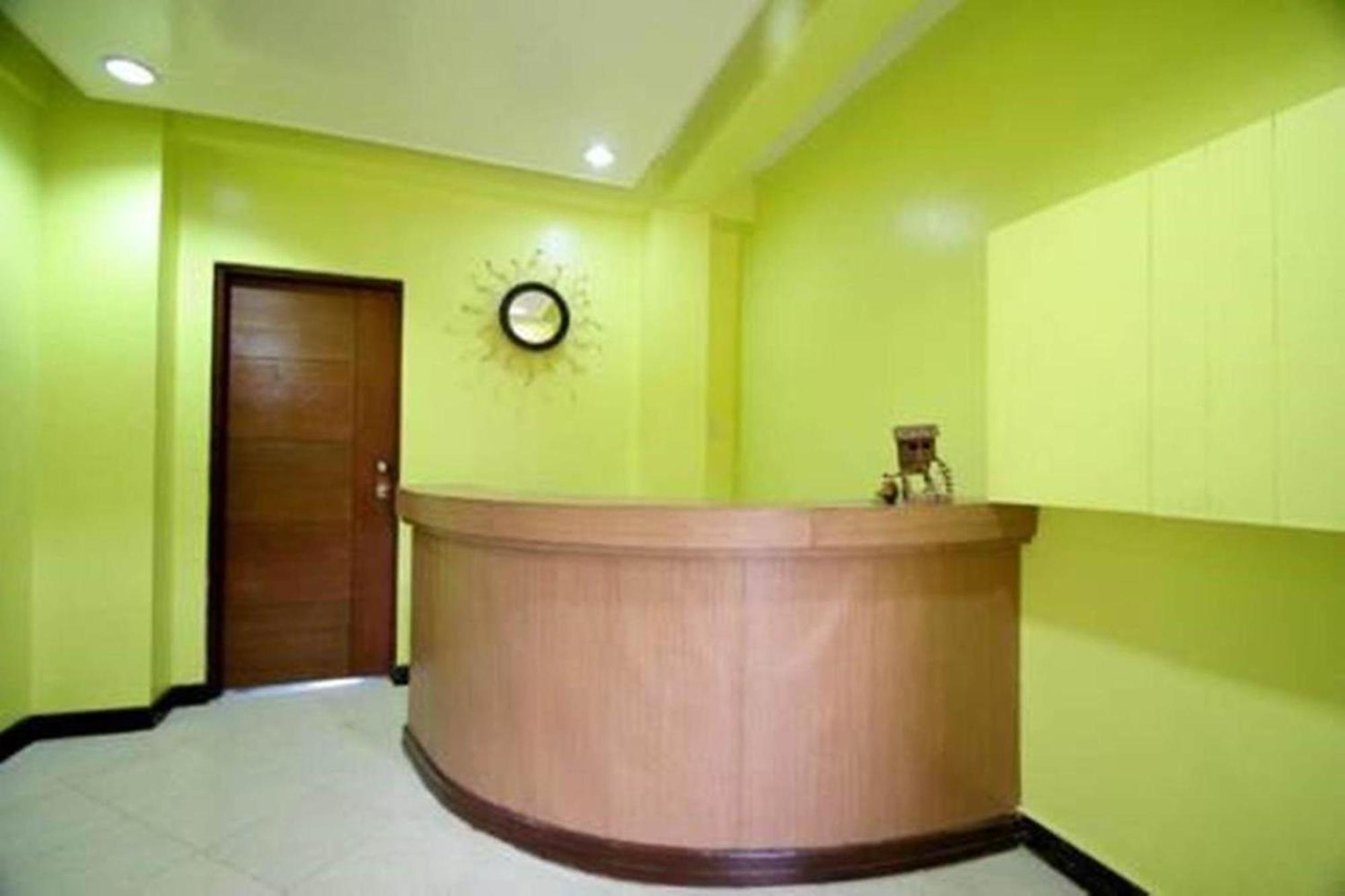 Luis Bay Travellers Lodge Корон Экстерьер фото