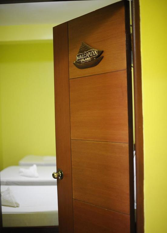 Luis Bay Travellers Lodge Корон Экстерьер фото