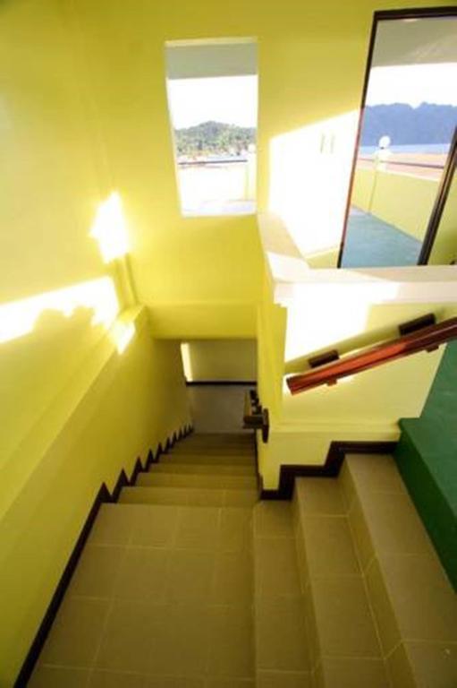 Luis Bay Travellers Lodge Корон Экстерьер фото