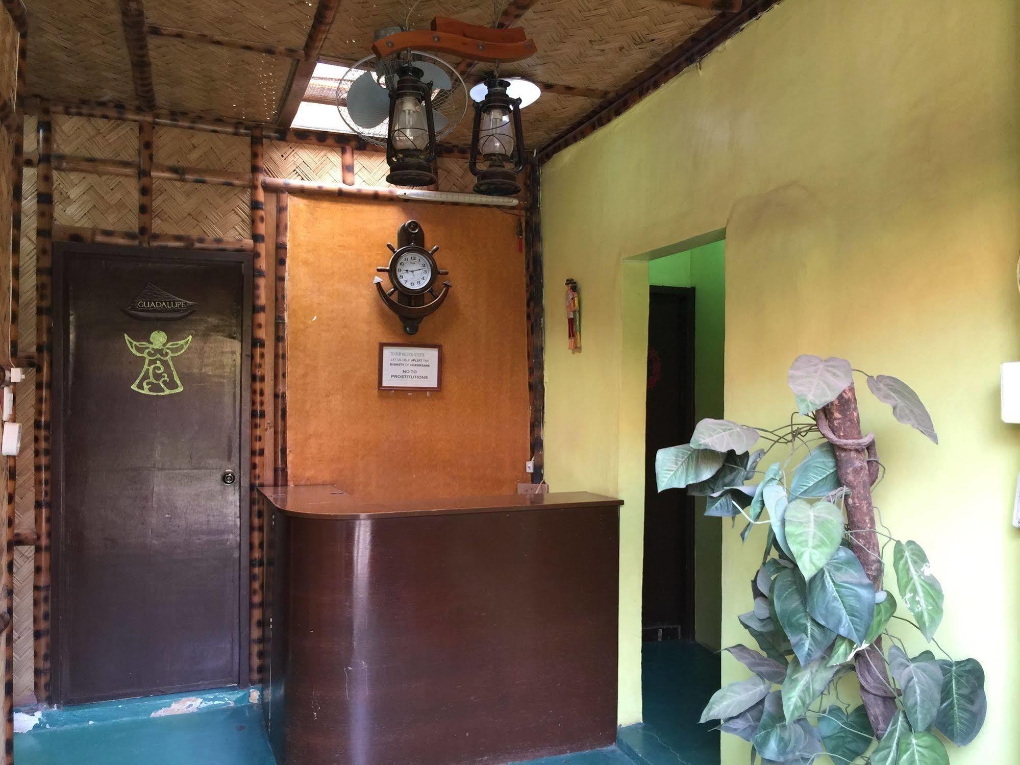 Luis Bay Travellers Lodge Корон Экстерьер фото